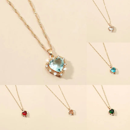 Fashion Heart Necklace For Women Sweet Zircon Love Heart Pendant Necklace Female Elegant Charm Rhinestone Clavicle Chain Choker