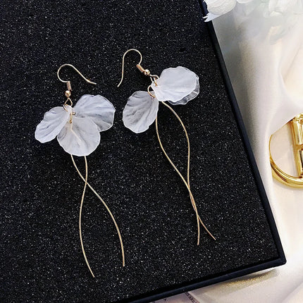 Sweet White Crystal Petals Acrylic Drop Earrings for Women - Korean Wedding Party Jewelry