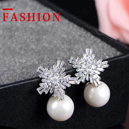 Imitation Pearl Earrings Women Fashion Snowflake Crystal Earrings Charm Zircon Jewelry Cute Earrings Best Choice for Couple Gift