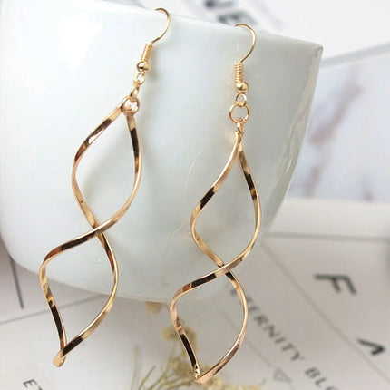 Elegant Korean Style Spiral Wave Earrings - Geometric Drop Dangle Jewelry for Women