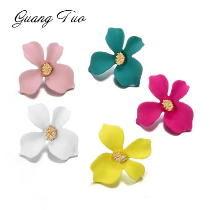 Floral Fantasy Stud Earrings - Chic Petal Design in 5 Vibrant Colors