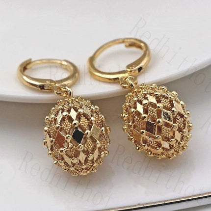 Accessories for Women Vintage Inlaid Hanging Dangle Earrings Classic Creative Metal Carving Pattern Hollow Ball Pendant Earrings