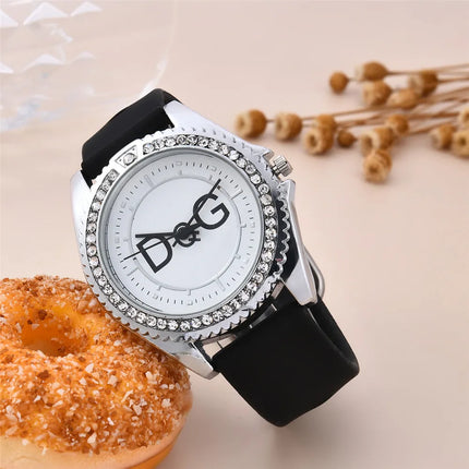 Luxury Brand DQG Women's Watch Leather Strap Rhinestone Inlay Dial Fashion Quartz Watch for Women Gift Clock