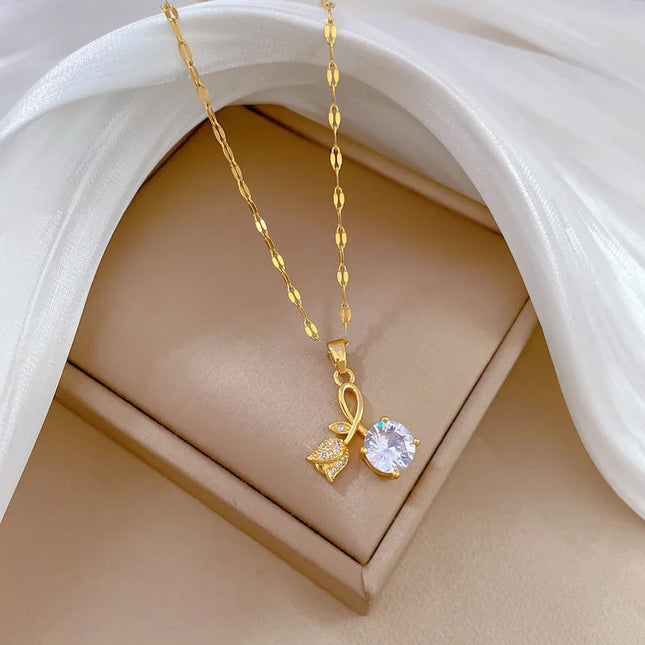 Fashionable and Cute Micro-paved White Jewelry Necklace, Classic Romantic Rose Light Luxury Stainless Steel Pendant