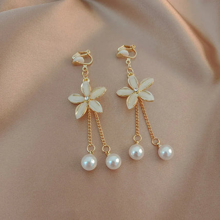 2023 Korean Retro Ear Clip Earrings with Opal and Pearl Geometry - Vintage Style