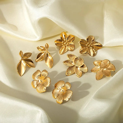 Chic 18k Gold Plated Stainless Steel Floral Stud Earrings