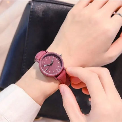 Women's Watch PU Leather Strap Women Quartz Watches Round Dial Retro Bracelet Watch Ladies Girls Wristwatch