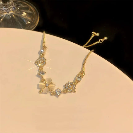 Fashion Delicate Four leaf Grass Gold Color Bracelets For Women New Korean Adjustable Bracelets Wedding Jewelry Party Gifts