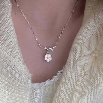 Exquisite Cherry Blossoms Flower Necklace For Women Crystal Zircon Rose Heart Butterfly Clavicle Chain Wedding Romantic Jewelry