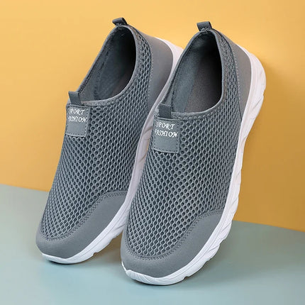 New Mesh Loafers Men Casual Shoes Breathable Slip on Male Casual Sneakers Anti-slip Men's Flats Outdoor Walking Shoes Size 38-46