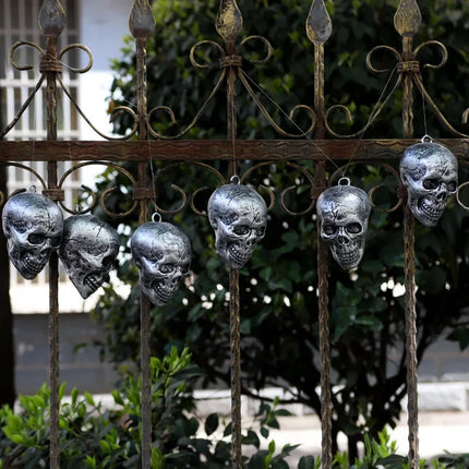 6Pcs Simulation Human Skull Head Ghost Garden Doors Hanging Courtyard Pendant Ornament for Home Bar Halloween Party Decorations