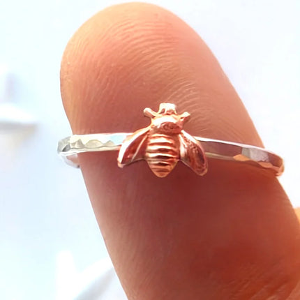 Huitan Dainty Bee Finger Ring Lady All Match Trend Jewelry for Lady Daily Wearable Delicate Design Insect Accessories for Women