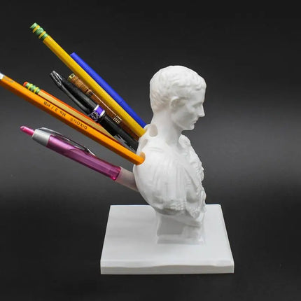 Funny Julius Caesar Pencil Holder Creative synthetic resin Ides Of March Pen Stand Creative Desk Storage Ornaments