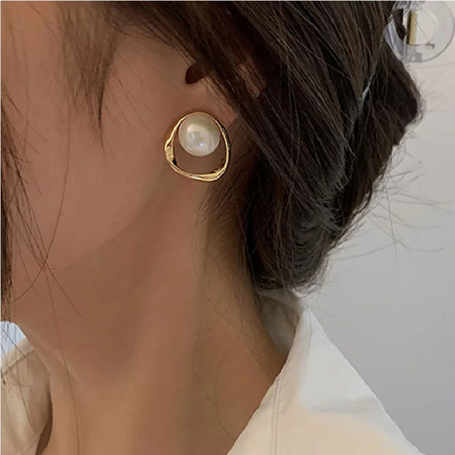 Golden Retro Irregular Stud Earrings - Vintage Fashion Jewelry