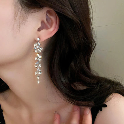 Shiny Crystal Zircon Long Stud Earrings for Women Geometric Hanging Drop Tassel Earring Fashion Party Vintage Pendant Jewelry