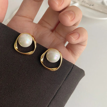 Golden Retro Irregular Stud Earrings - Vintage Fashion Jewelry