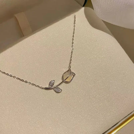 Luxury Fashion Tulip Drop Pendant Necklace for Women Shiny Zircon Accessory Clavicle Chain Necklace Sweet Girl Jewelry Gift 2023