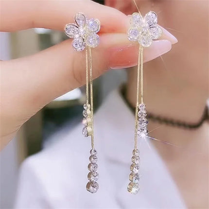 Elegant Floral Drop Earrings - Vintage Style Women's Jewelry