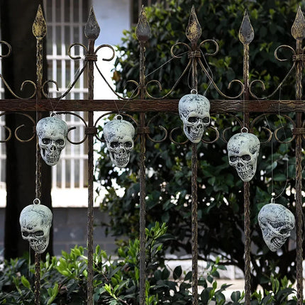 6Pcs Simulation Human Skull Head Ghost Garden Doors Hanging Courtyard Pendant Ornament for Home Bar Halloween Party Decorations