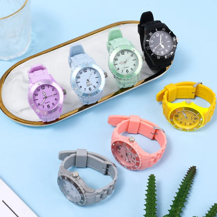 Fashion Casual Watches Silicone Lady Quartz Watch Student Female Classic Vintage Clock Electronic Student Couple WristWatches