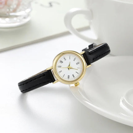 Simple Women Watches Luxury Design Leather Watch Ladies Quartz Wristwatch Womens Small Round Dial Clock Reloj Mujer