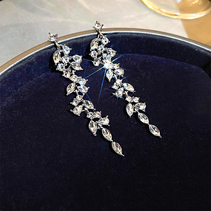 Shiny Crystal Zircon Long Stud Earrings for Women Geometric Hanging Drop Tassel Earring Fashion Party Vintage Pendant Jewelry