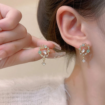 Korean Style Delicate Butterfly Eardrop Stud Earrings - Fashionable Zircon Jewelry for Women and Girls